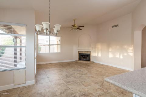 930 W Sun Coast Dr, Gilbert, AZ 85233 photo 4