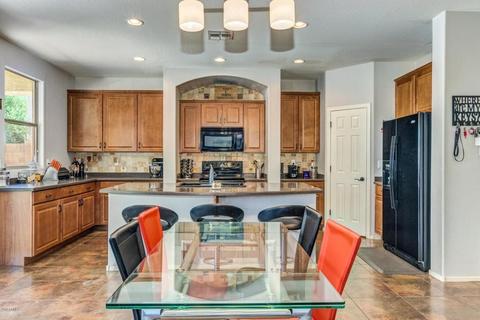 2752 E Clifton Ave, Gilbert, AZ 85295 photo 4