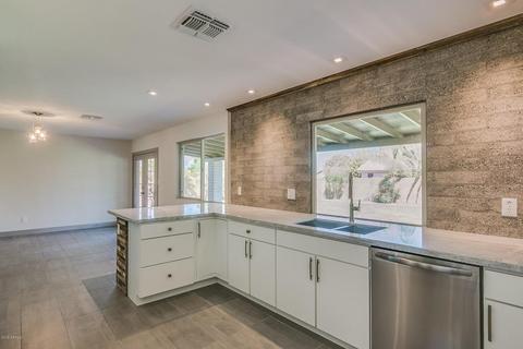 902 E Sandra Ter, Phoenix, AZ 85022 photo 2