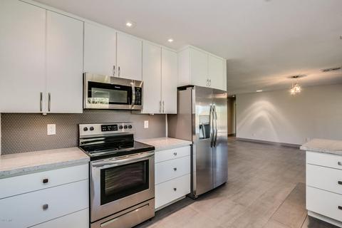 902 E Sandra Ter, Phoenix, AZ 85022 photo 3