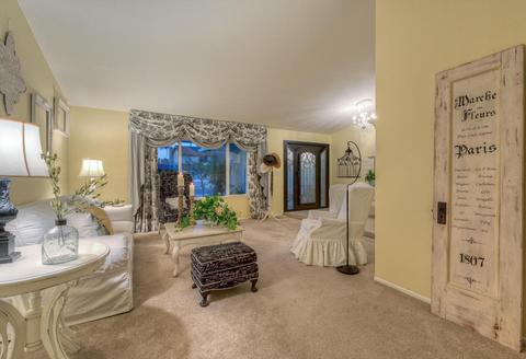 4535 E Beverly Ln, Phoenix, AZ 85032 photo 9
