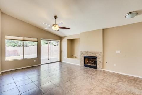 184 W Dublin St, Gilbert, AZ 85233 photo 2