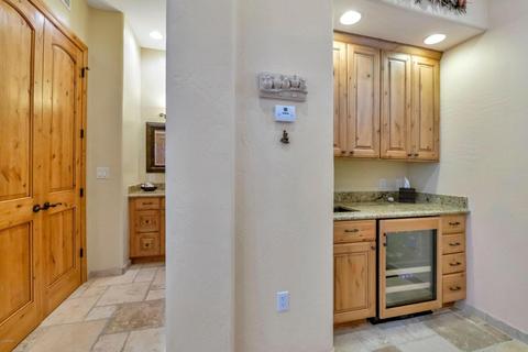 211 E Desert Wind Dr, Phoenix, AZ 85048 photo 36