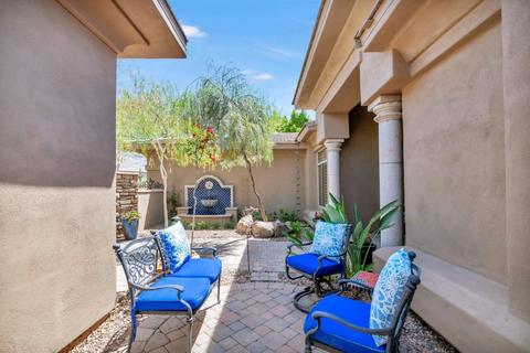 211 E Desert Wind Dr, Phoenix, AZ 85048 photo 4