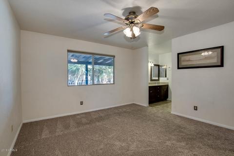 313 E Leah Ln, Gilbert, AZ 85234 photo 9