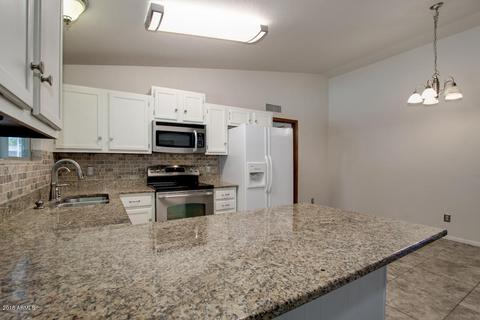 313 E Leah Ln, Gilbert, AZ 85234 photo 2