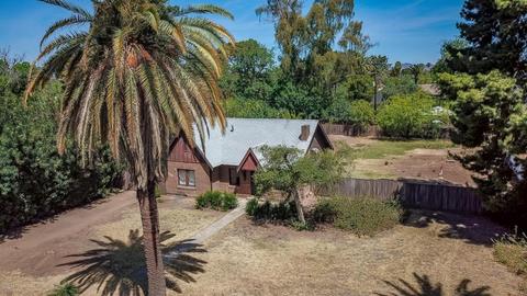38 W Medlock Dr, Phoenix, AZ 85013 photo 4