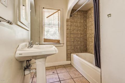 38 W Medlock Dr, Phoenix, AZ 85013 photo 12
