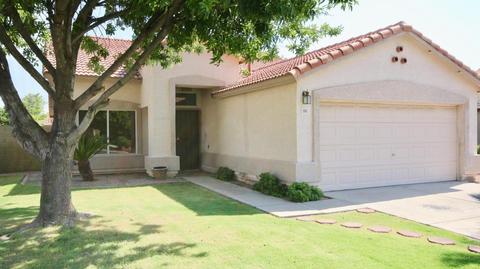 1361 E Tradewind Dr, Gilbert, AZ 85234 photo 1