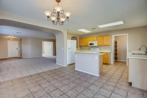 3136 S 83rd Cir, Mesa, AZ 85212 photo 6