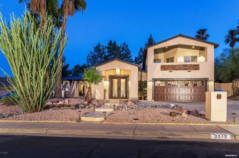 2215 E Christy Dr, Phoenix, AZ 85028 photo 1