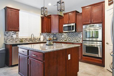 5530 W Hackamore Dr, Phoenix, AZ 85083 photo 9