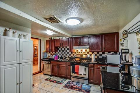 2310 E Pueblo Ave, Phoenix, AZ 85040 photo 14