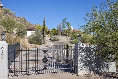 6541 N 36th St, Phoenix, AZ 85018 photo 5
