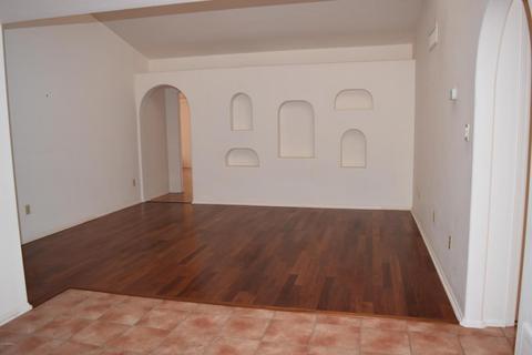 6825 N 3rd Pl, Phoenix, AZ 85012 photo 11