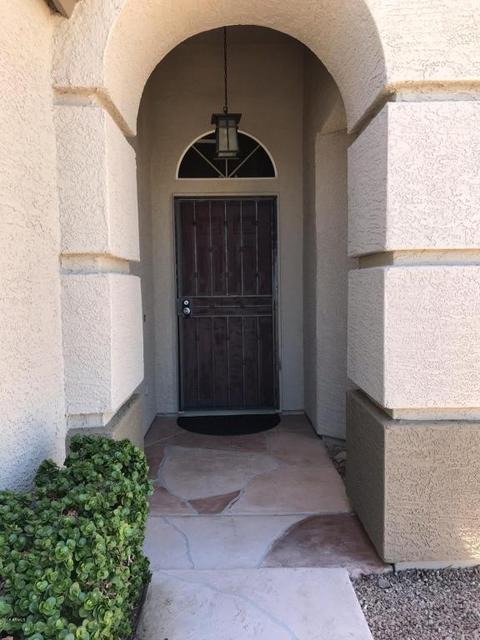 2540 E Taro Ln, Phoenix, AZ 85050 photo 9