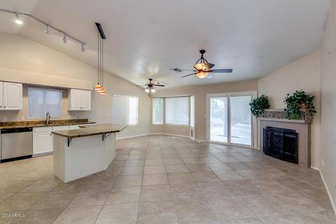 2540 E Taro Ln, Phoenix, AZ 85050 photo 13