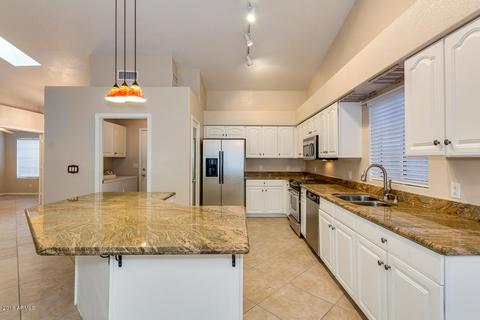 2540 E Taro Ln, Phoenix, AZ 85050 photo 26