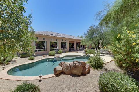 328 E Hampton Ln, Gilbert, AZ 85295 photo 2