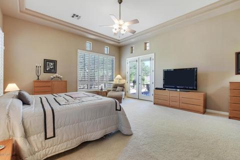 328 E Hampton Ln, Gilbert, AZ 85295 photo 17