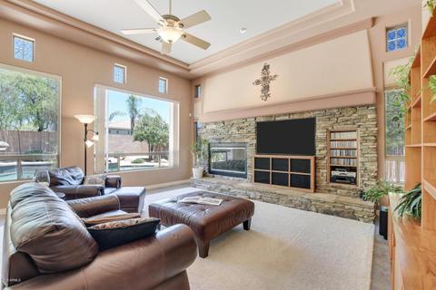 328 E Hampton Ln, Gilbert, AZ 85295 photo 13