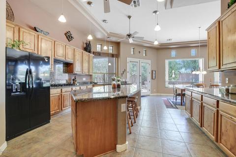 328 E Hampton Ln, Gilbert, AZ 85295 photo 9