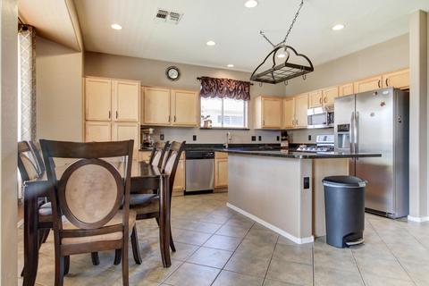 2536 S Martingale Rd, Gilbert, AZ 85295 photo 2