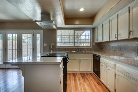 3302 W Echo Ln, Phoenix, AZ 85051 photo 10