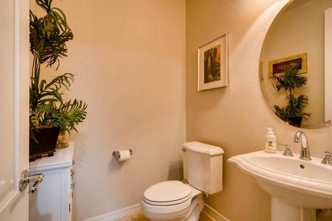 3933 E Half Hitch Pl, Phoenix, AZ 85050 photo 27