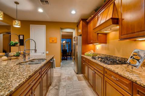 3933 E Half Hitch Pl, Phoenix, AZ 85050 photo 17