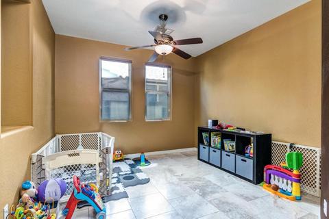 3933 E Half Hitch Pl, Phoenix, AZ 85050 photo 26