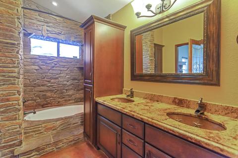 4821 E Swilling Rd, Phoenix, AZ 85054 photo 12