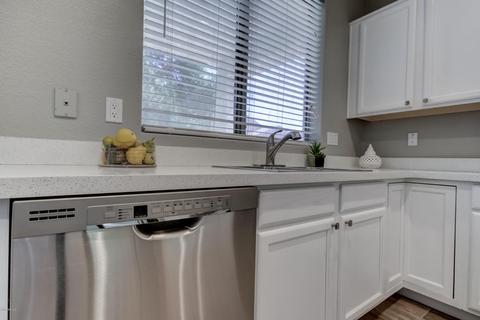 876 E Sherri Dr, Gilbert, AZ 85296 photo 7