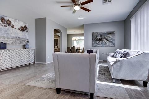 876 E Sherri Dr, Gilbert, AZ 85296 photo 2