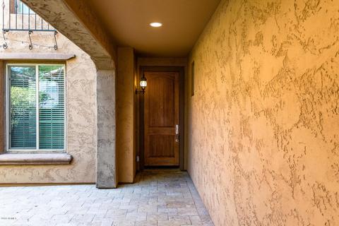 3790 E Matthew Dr, Phoenix, AZ 85050 photo 4