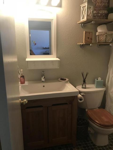 235 E Betty Elyse Ln, Phoenix, AZ 85022 photo 25