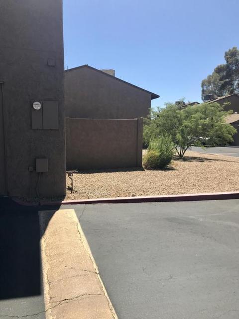 235 E Betty Elyse Ln, Phoenix, AZ 85022 photo 1