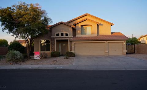 1945 S Arco Dr, Gilbert, AZ 85295 photo 1