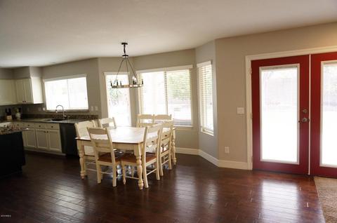 1945 S Arco Dr, Gilbert, AZ 85295 photo 5