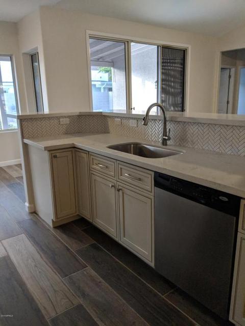 3226 E Rosemonte Dr, Phoenix, AZ 85050 photo 10