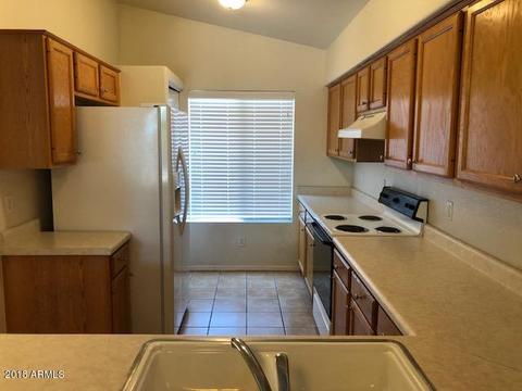 3105 E Desert Ln, Gilbert, AZ 85234 photo 6