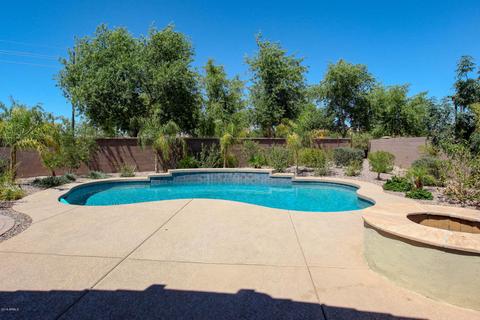 2598 E Penedes Dr, Gilbert, AZ 85298 photo 5