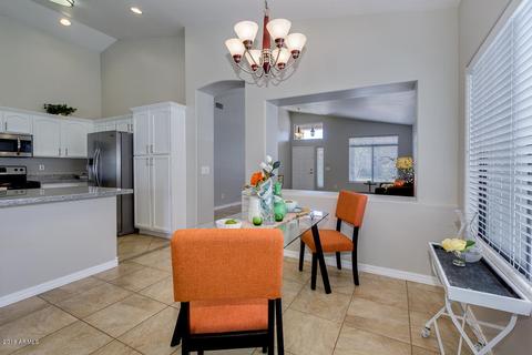1865 E Chilton Dr, Tempe, AZ 85283 photo 2