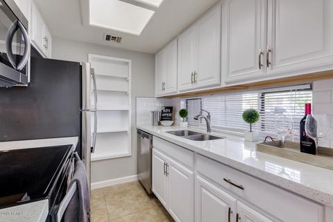 1449 E Highland Ave #13, Phoenix, AZ 85014 photo 7