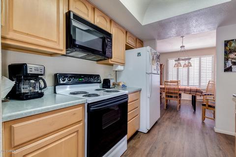 408 E Helena Dr, Phoenix, AZ 85022 photo 9