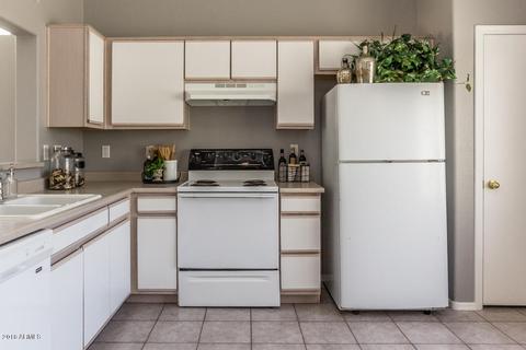 923 W 19th Ave, Apache Junction, AZ 85120 photo 4