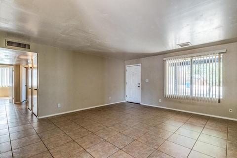 5123 E Half Moon Dr, Phoenix, AZ 85044 photo 3