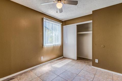 5123 E Half Moon Dr, Phoenix, AZ 85044 photo 11