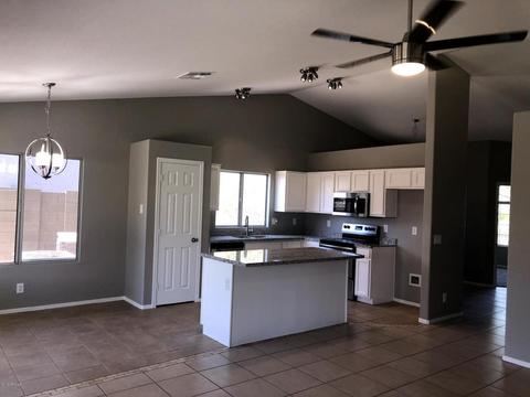 2267 E San Tan Dr, Gilbert, AZ 85296 photo 3