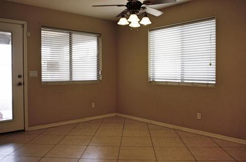 355 S Main Dr, Apache Junction, AZ 85120 photo 3